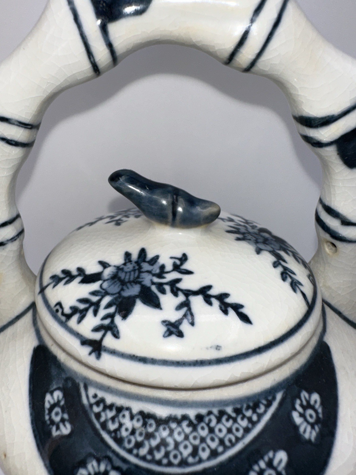 VTG BLUE & WHITE CHINESE TEAPOT ~ BAMBOO STYLE HANDLE ~ 20th Century ~ 8” Tall