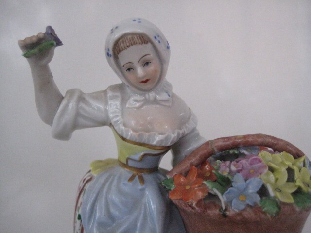 VINTAGE DRESDEN GERMANY FLOWER SELLER FIGURINE DAMAGE TO ARM AND FLOWER PETALS