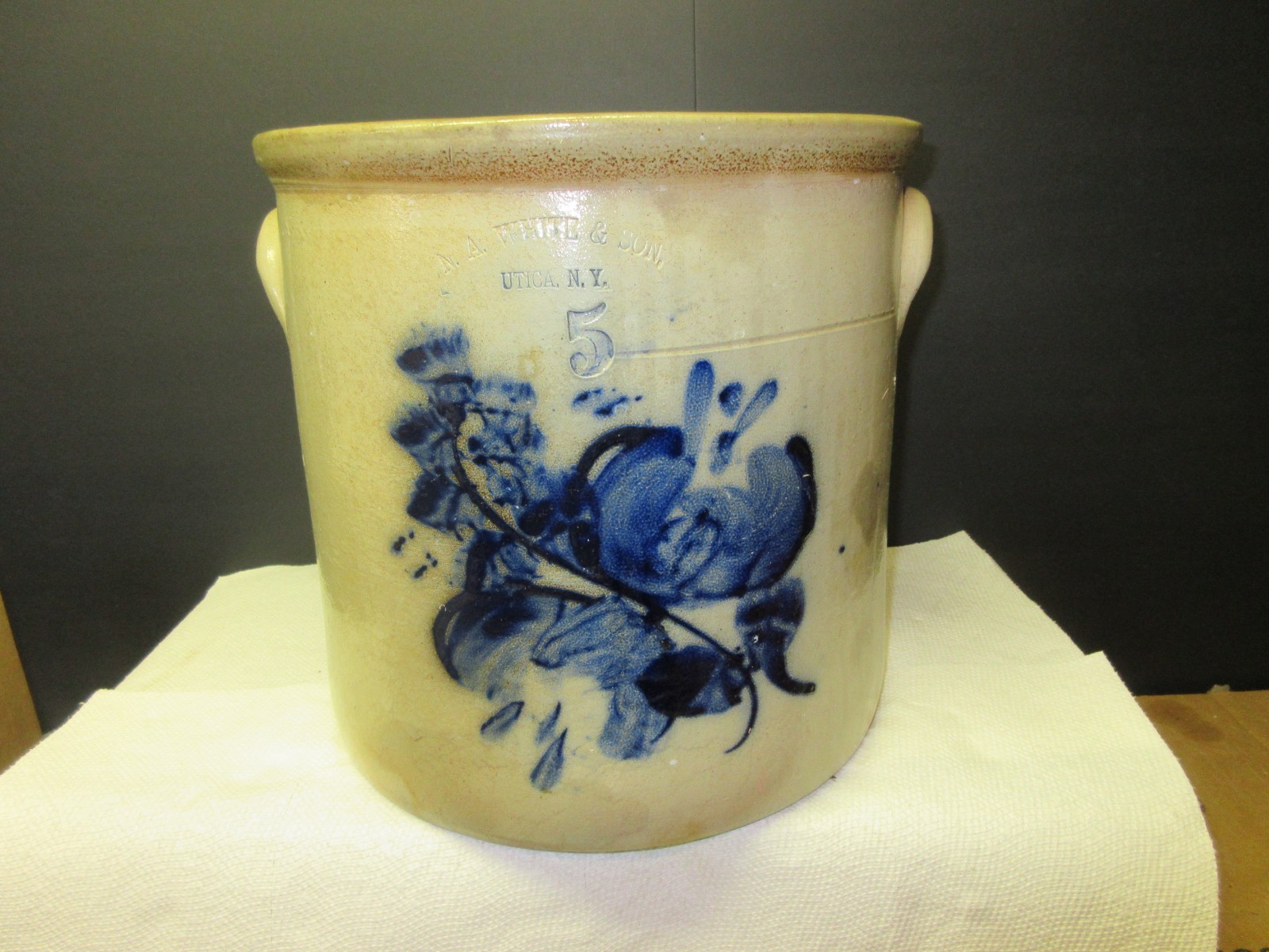Antique N.A.White & Son Utica N.Y. #5 Salt Glaze and Cobalt Crock 1890’s ?