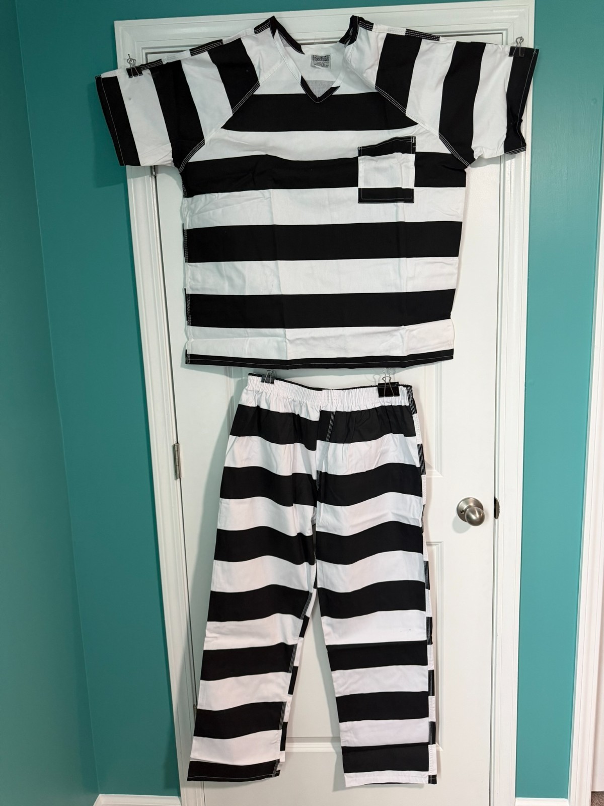 New Real Authentic Scrubs Uniform Black & White Striped XL