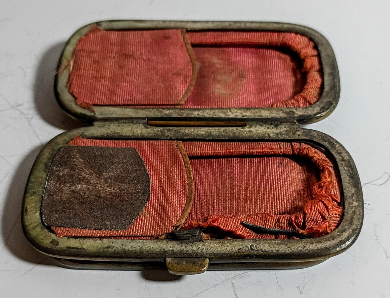 French Victorian Needle Sewing Case Mother of Pearl Leather Silk 2 3/4 x 1 1/2″