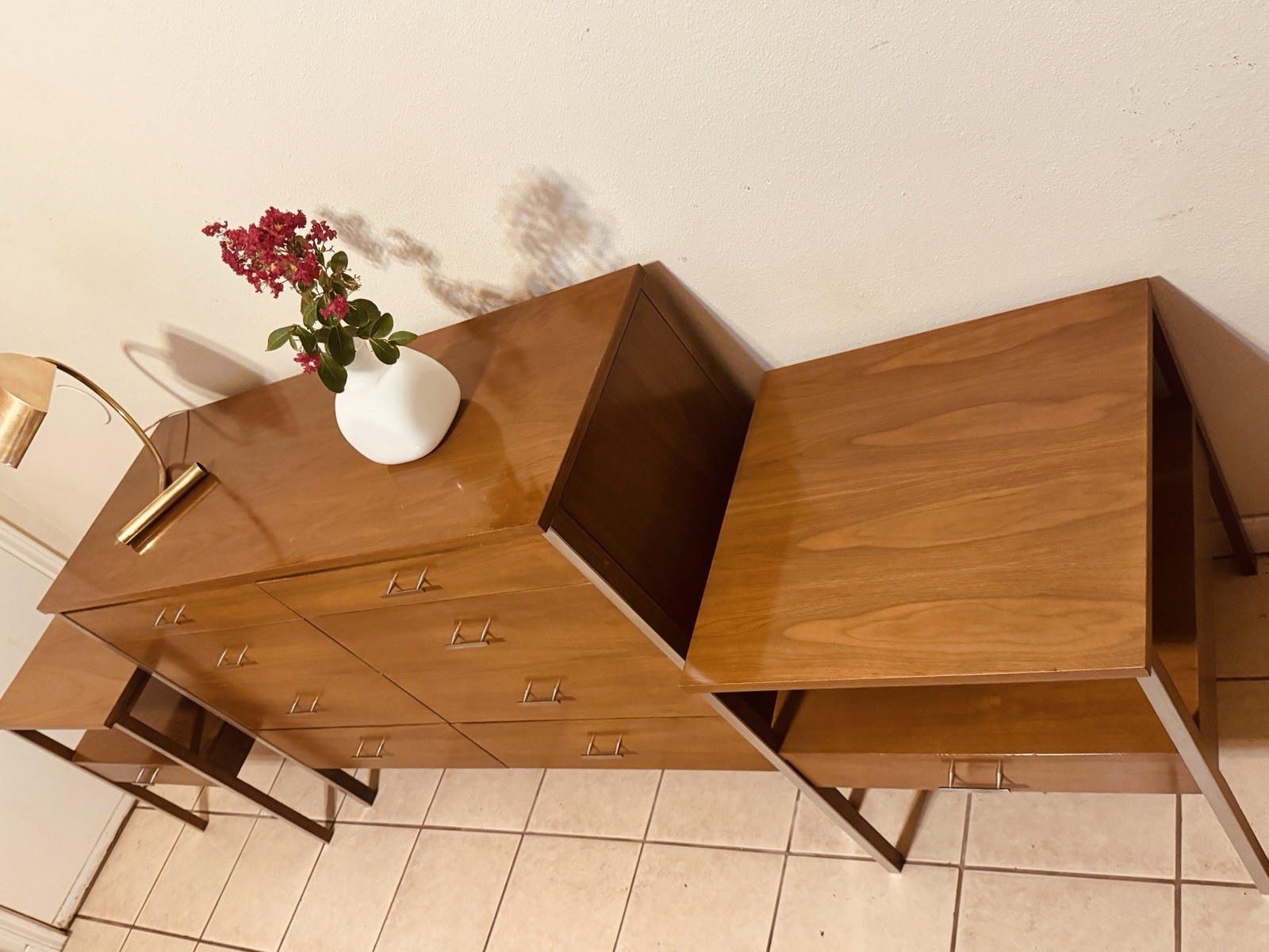 Fantastic Paul McCobb Calvin Linear Mid Century Side End Tables Pair MCM 1950s