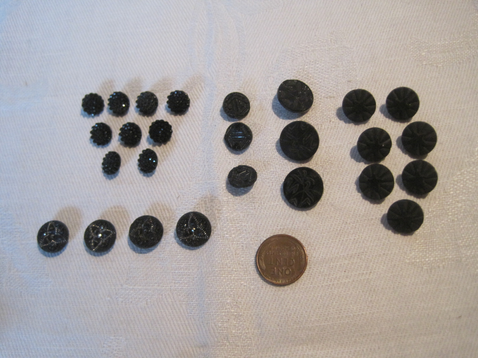 Lot of 26 antique Victorian black glass & gutta percha buttons various sizes