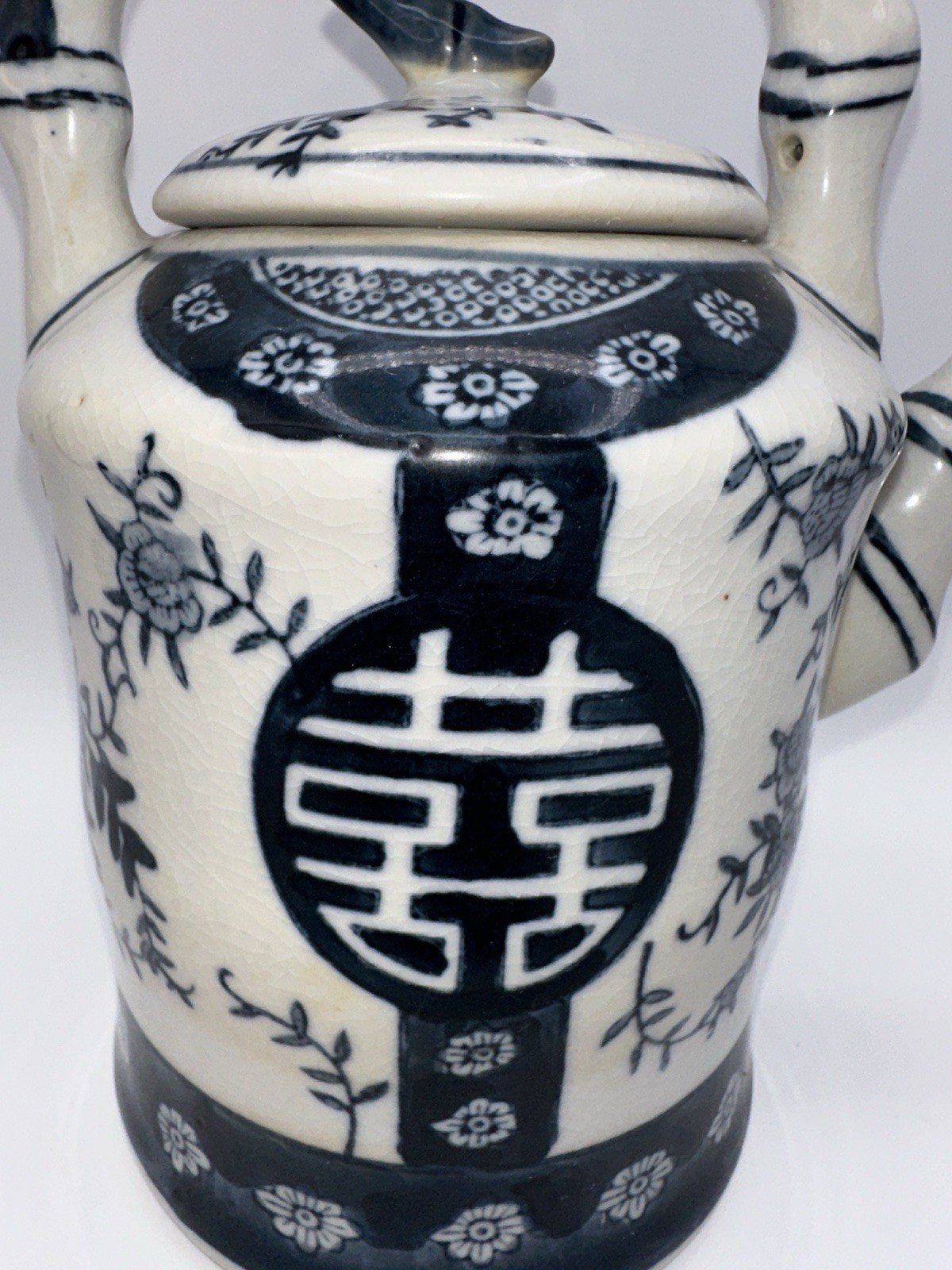 VTG BLUE & WHITE CHINESE TEAPOT ~ BAMBOO STYLE HANDLE ~ 20th Century ~ 8” Tall