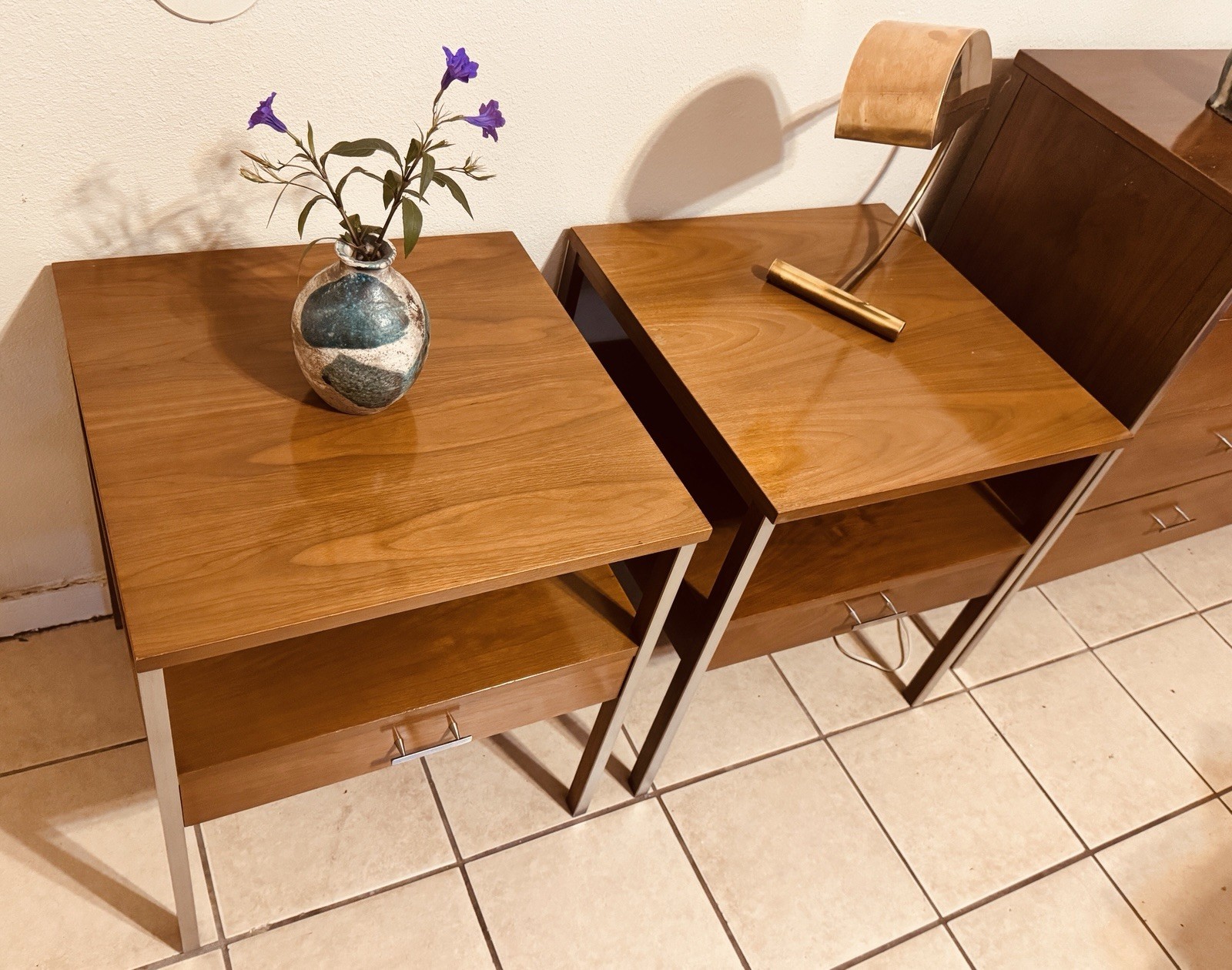 Fantastic Paul McCobb Calvin Linear Mid Century Side End Tables Pair MCM 1950s